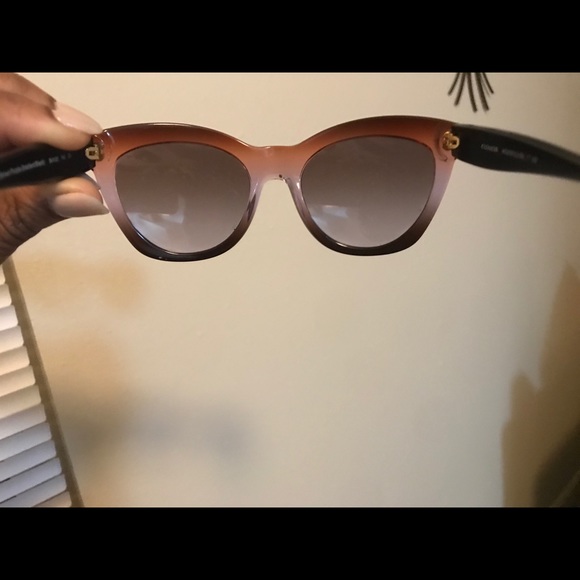 Coach sunglasses with case - Picture 2 of 7